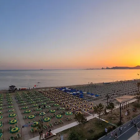 Sea Gate Apartamento Durrës